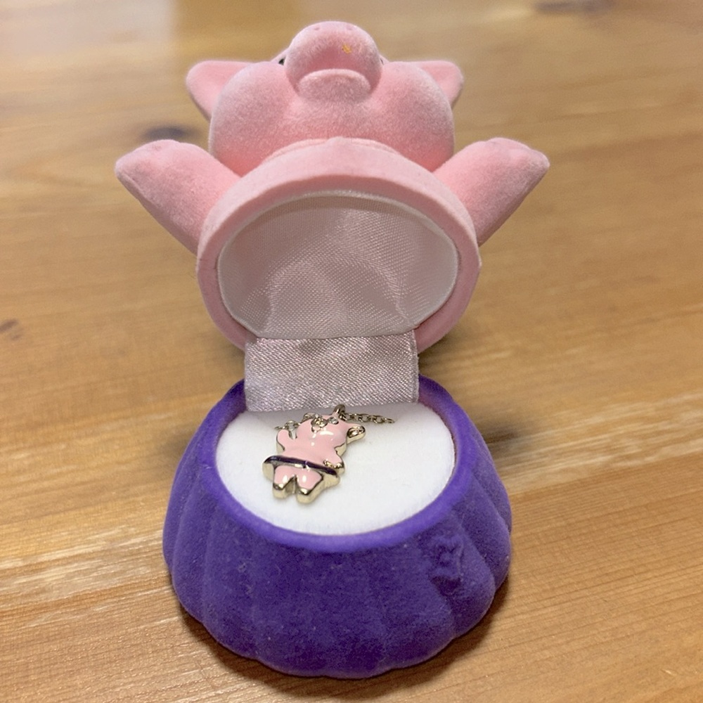 Brand new piggie necklace
